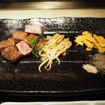 鉄板焼き ステーキ 湛山 - 