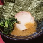 豚骨醤油ラーメン 王道家 - 