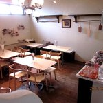 いまcafé - 奥には広いテーブル席！(2012,02/11)