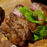 熟成肉バル オオゾネウッシーナ - 熟成ブリスケットステーキ