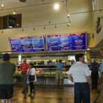 Point Loma Seafoods - 売り場。