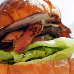 BELLOWS BURGER - 林檎ベーコン＆チーズバーガー1280円