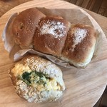 おうちパン - 料理写真:くるみパンとたまごロール
