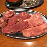 焼肉 隼 - 