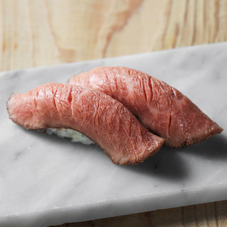 恵比寿横丁 肉寿司 - ローストビーフ