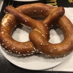 Dallmayr Bistro Terminal 2 - プレッツェル