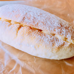 フクちゃんのパン屋さん - 練乳クリームパン１４０円