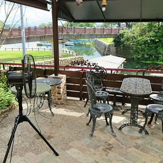 江藤ボートハウスレイクサイドオープンカフェ_2