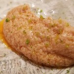 鮨 さかい - (08)鮟肝(北海道余市産)
      鮟鱇の産卵期は春～初夏、旬は秋～春で特に晩冬が素晴らしく！肝は通年美味しい
      裏漉しの鮟肝は滑らかクリーミーでコクがあり、どうにも止まらない美味しさ♪(嬉)