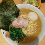 家系ラーメン 貫徹家 - 