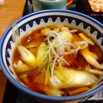 群馬の台所 - 【2019.10.2(水)】上州もち豚つけうどん(並盛)1,100のスープ