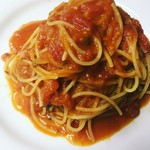 オステリア ラ・ルーナ - トマトソースのスパゲッティ
