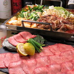 路地裏焼肉 マックスザホルモン - 冬季限定鉄板鍋〜タンシャブトッピングも◎