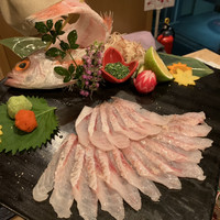 対馬のどぐろとイカ活き造り 博多 魚蔵 都ホテル店 - 