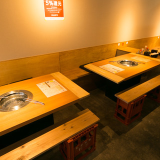 Renovated in June 2019 ◆It's clean and comfortable with a wide space between tables!