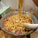 煮干し中華そば 一剣 - 中太麺