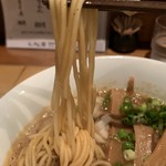 らーめん佳 - 【2019.9.4】中加水の中細麺はカタメな茹で上げ。