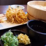 Marugame Seimen - 釜揚げ（大）かしわ天 野菜かき揚げ