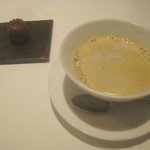 ル・ヴァンキャトル - カヌレ、コーヒー