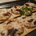 炭火焼き鶏とスパイスカレー 日本橋室町 ハラカラ - 