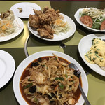 中華料理 聚紅源 豊橋店 - 一品料理の数々。