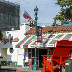 Filippi's Pizza Grotto - 店舗外観。