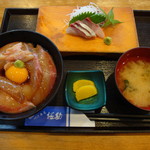 づけ丼屋　桜勘 - 料理写真:月見づけ丼定食