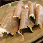 金町製麺 - 茄子の生ハムと紫蘇包み