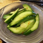 金町製麺 - キュウリの漬け物