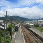 飴源 - 浜崎駅ホーム