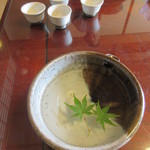 飴源 - 日本酒を唐津焼で…