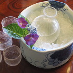 飴源 - 日本酒の供し方が素敵