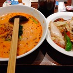 上海華龍 - 【2019.10.3(木)】ラーメンセット(担々麺＋豚肉とキャベツの中華味噌痛め丼)880円
