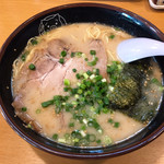 Hakata Ramen Nagahamaya - 