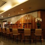 茶茶 - 清潔で綺麗な店内（撮影許可済）