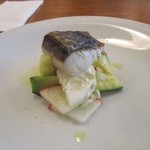 ボッチォ - お魚のソテーと根菜のサラダ