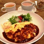 ミエルカフェ - mielのオムライス〜デミグラスソース〜（スープ・サラダ付き）700円