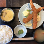 おいしい寿司と活魚料理 魚の飯 - 