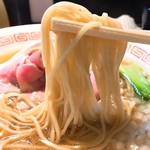 らぁめん小池 - 煮干しラーメン麺リフト