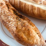 バックシュトゥーベ ツオップ - こちらは主人チョイス
      ヴィエノワミルク194円
      ガーリック172円