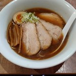 よなや - 醤油チャーシュー麺