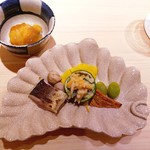 新ばし 星野 - 左上が海鼠腸の飯蒸し