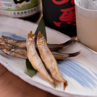 福岡の市場より直接仕入れる鮮魚を使った料理はどれも絶品！