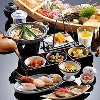享用时令海鲜的无限畅饮套餐5,500日元～