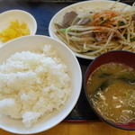 Ashitakapakingueriakudarisunakkukona - あしたか牛入りもやし炒め定食