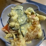 寿徳庵 - ミカン入りのカレーマカロ二サラダです。