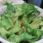 熟成肉バル 神保町style - ランチについてきたサラダ