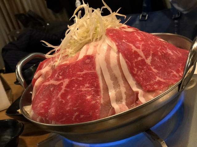 大衆和牛酒場 コンロ家 霜降り和牛鍋と神戸牛ホルモン鉄板焼 両国店 - 両国/居酒屋/ネット予約可 | 食べログ