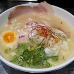 Gambare Hourai - 【塩鶏白湯ラーメン】￥770