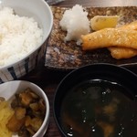 まるかみ水産 - 鮭ハラス焼き定食
